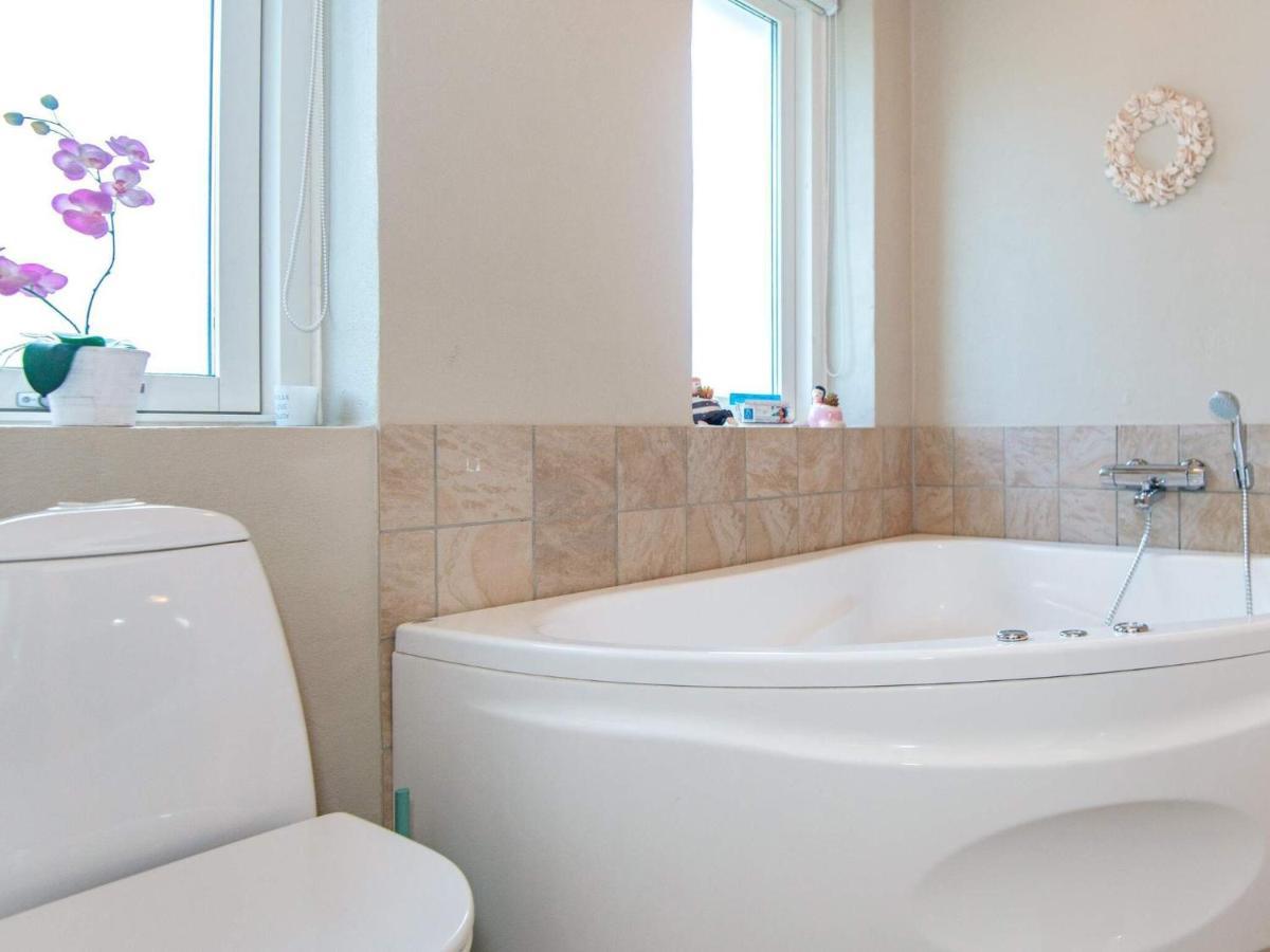 12 Person Holiday Home In Aabenraa Loddenhoj Luaran gambar